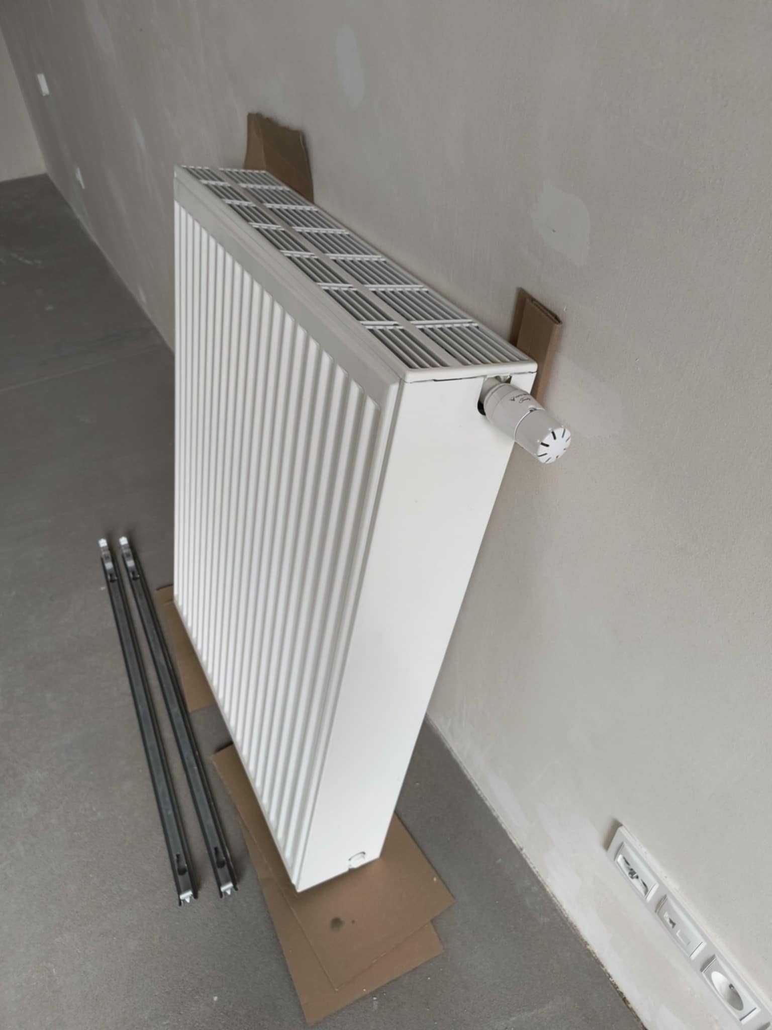 Grzejnik Novello 33 900x700 producent Stelrad 2334 W