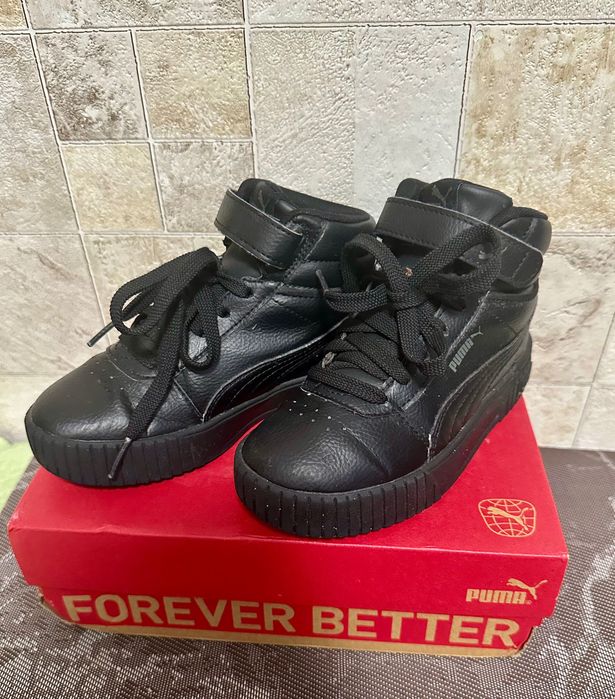 Продам дитячі демісезонні черевики Puma