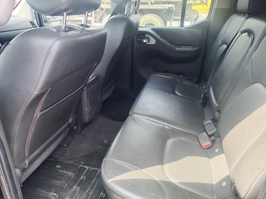 Nissan navara 4* 4