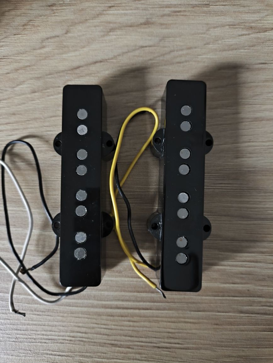 Fender V-Mod Jazz Bass pickups