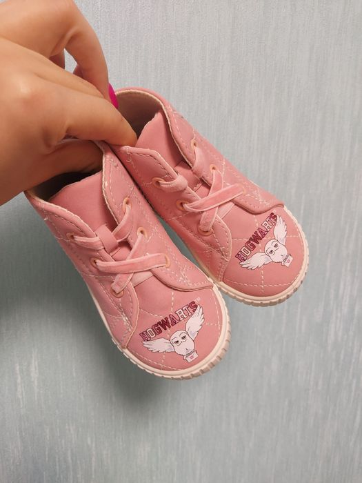 Хайтопи, кеди на дівчинку