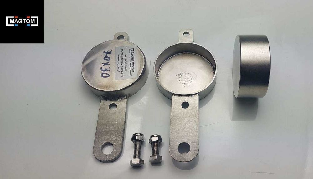 Magnes neodymowy MW 70x30 N42 w obudowie INOX pełnej boczne mocowanie