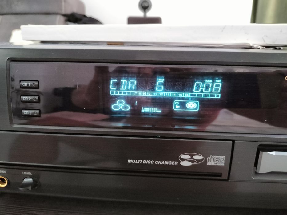 Odtwarzacz Nagrywarka CD Philips CDR 785