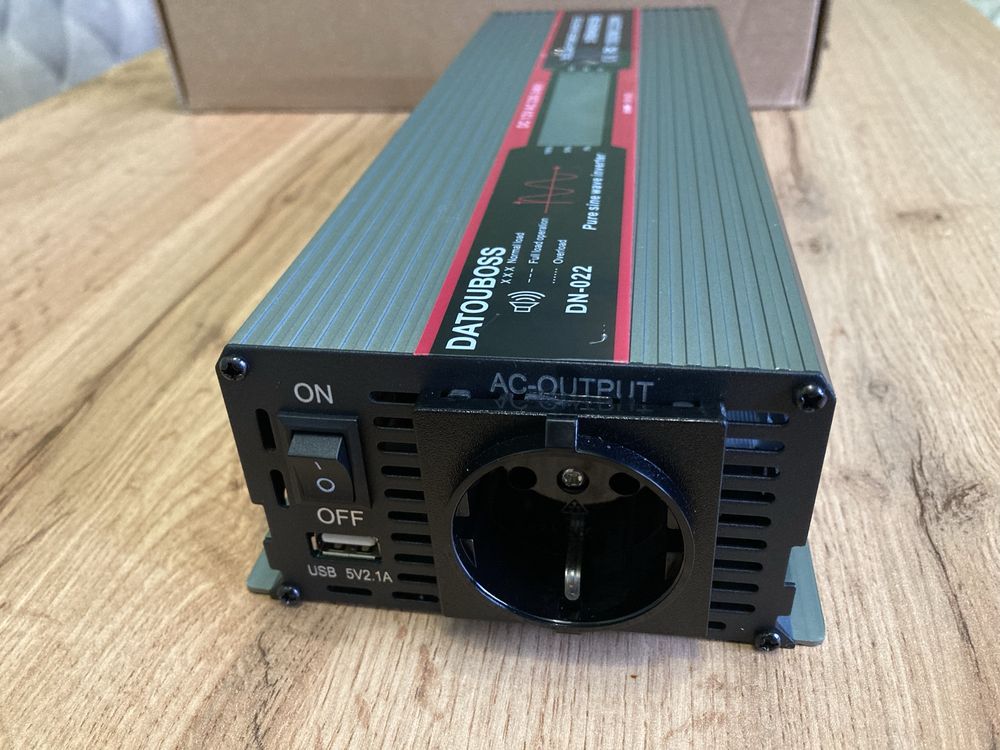 DATOUBOSS 1000w 12/220v чистий сінус