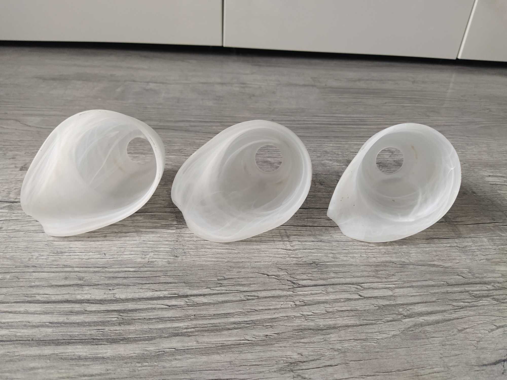 Mały mleczny klosz tulipan x3szt