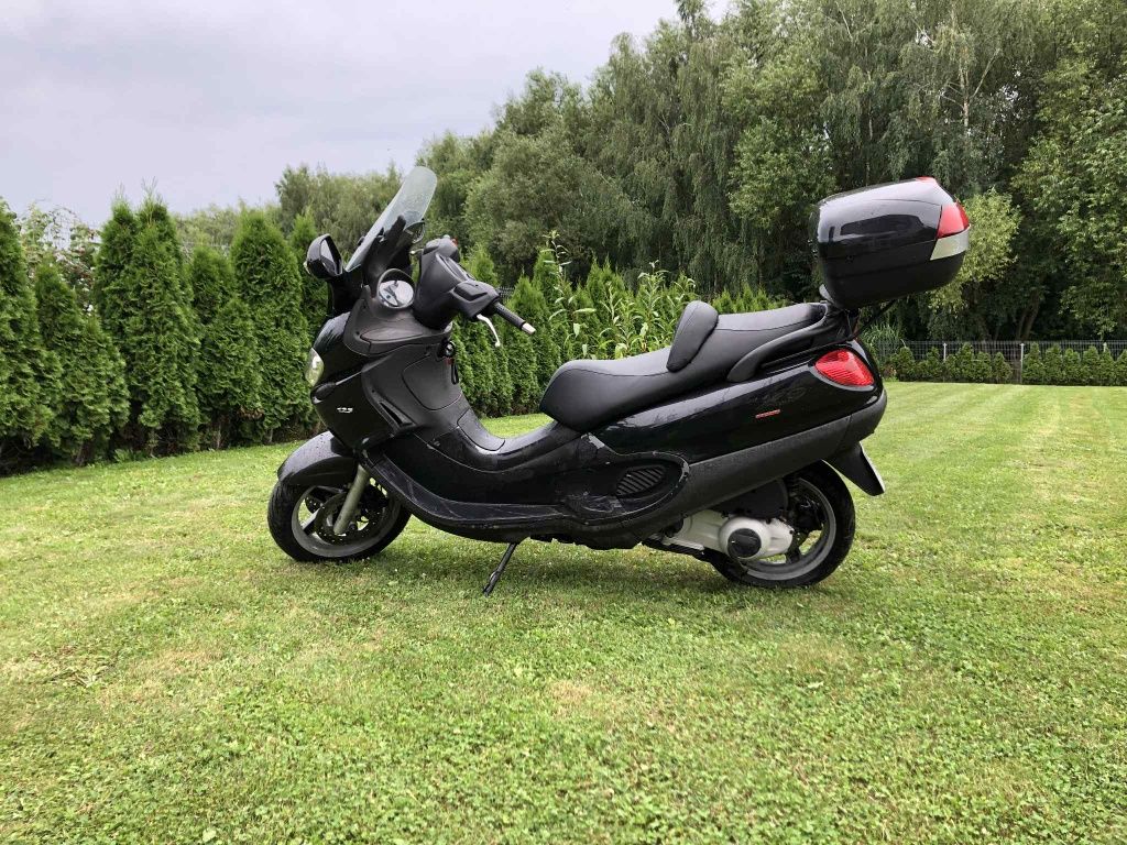 Skuter Piaggio x9 125 Evolution 2006 r.Pilne.