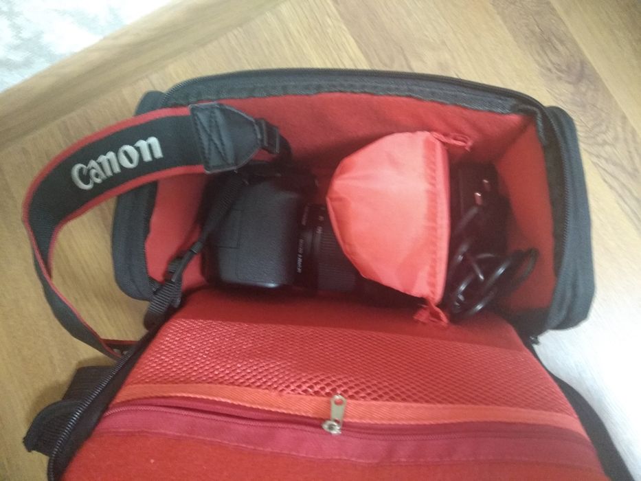 Терміново! Продаю фотоаппарат Canon 70D