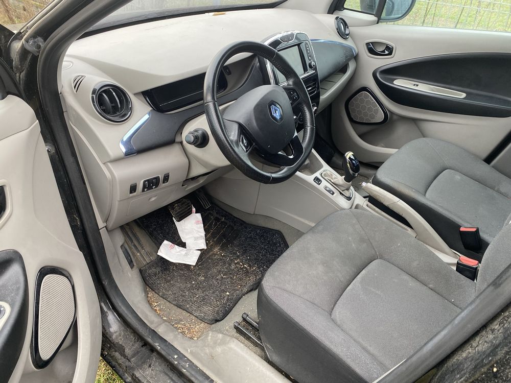 Renault Zoe 2013 import klima alufelgi navi części