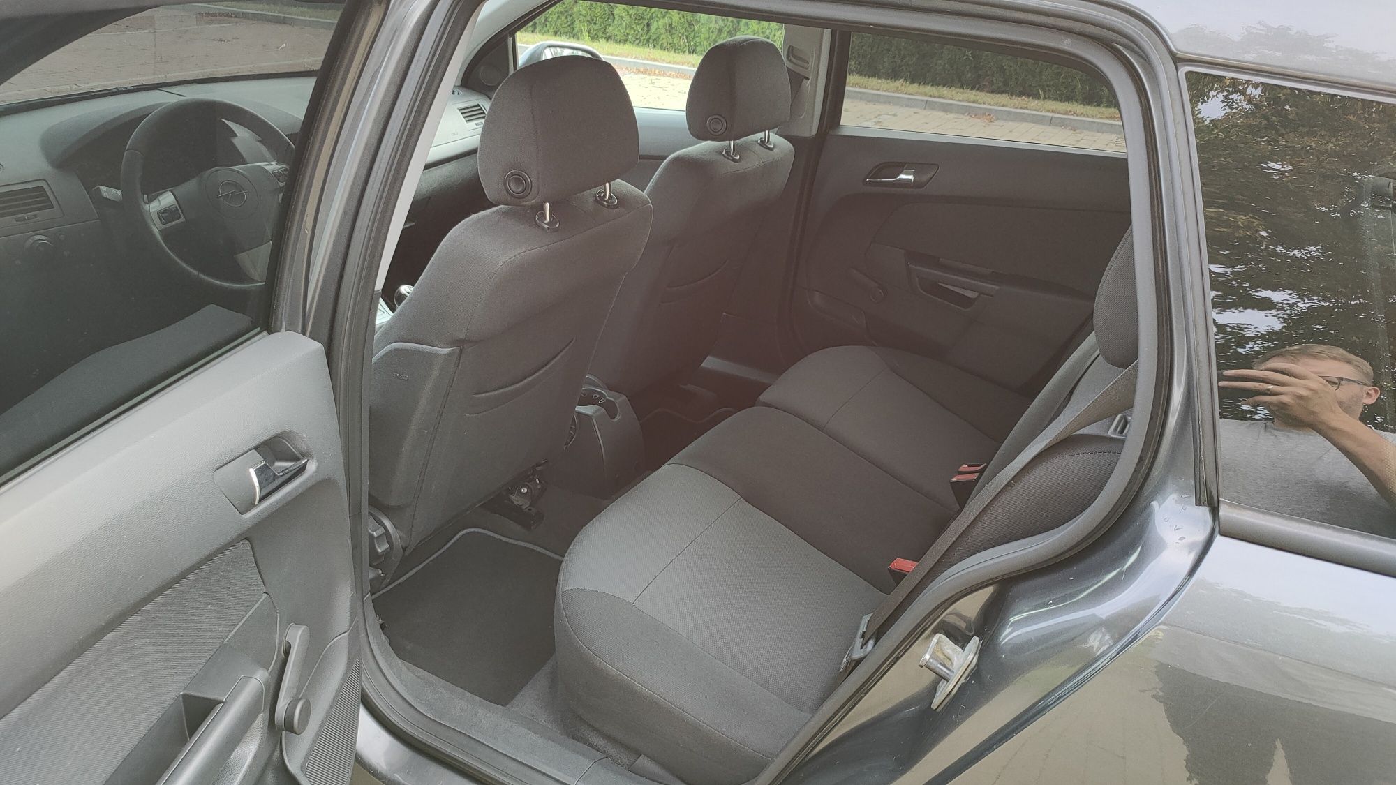 Opel Astra H 1,6 2012