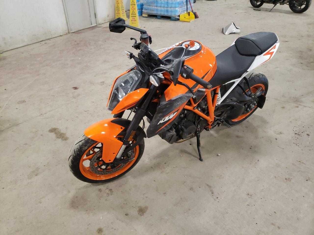 KTM 1290 Super Duke R 2015