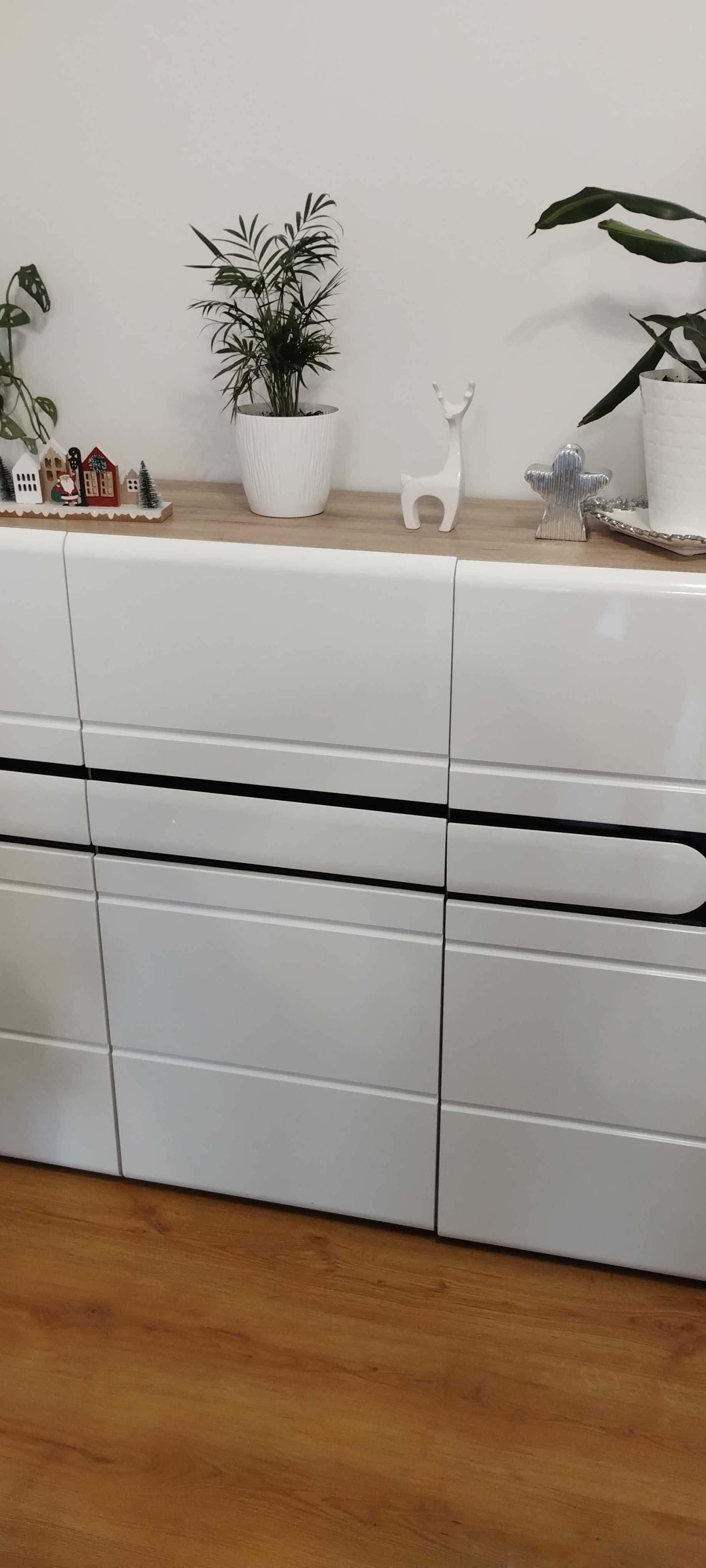 Meble Black Red white komoda i witryna