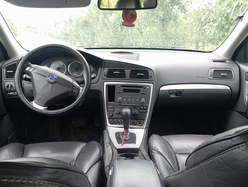 Volvo V70 2.4 d5