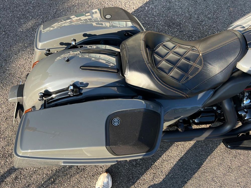 Harley Davidson Road glide CVO