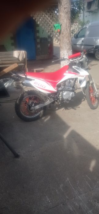 Мот спарта крос200 кубов