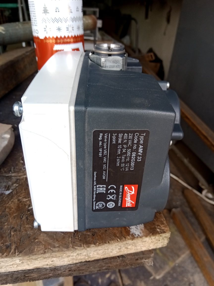 Danfoss AMW 33 nowy plus zawory