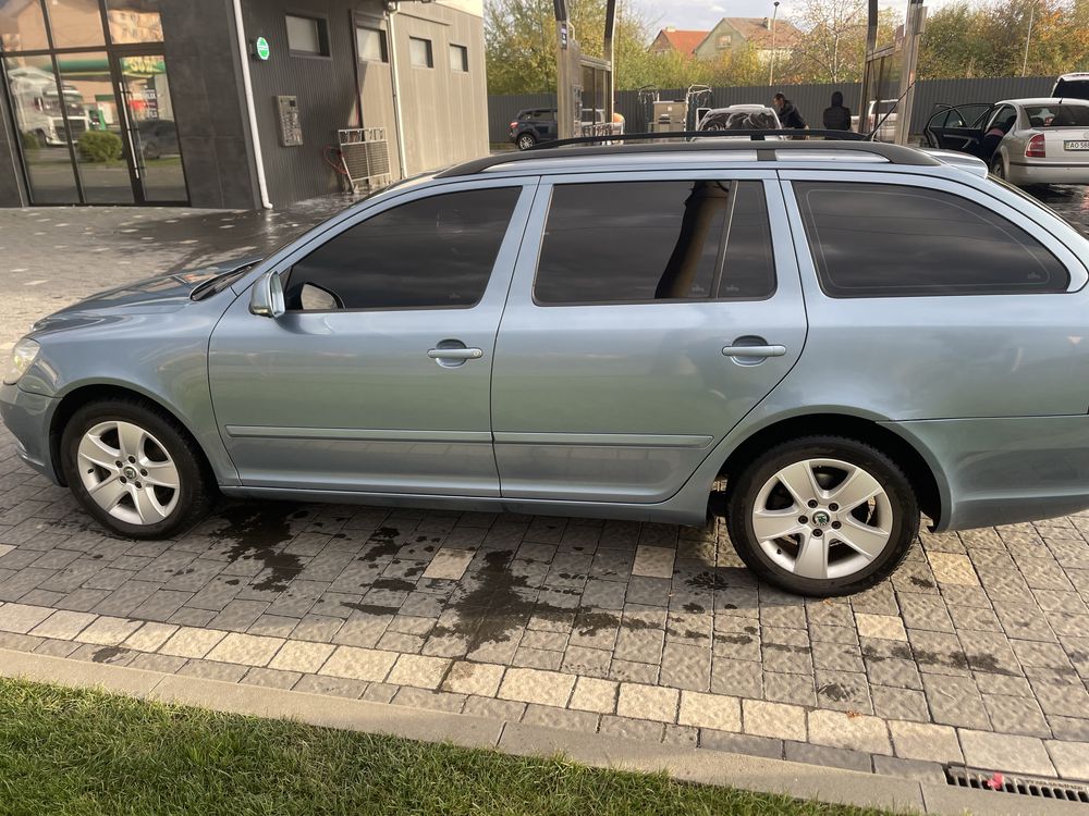 Skoda Octavia , Шкода Октавія A5 дизель 2,0 2009 рік