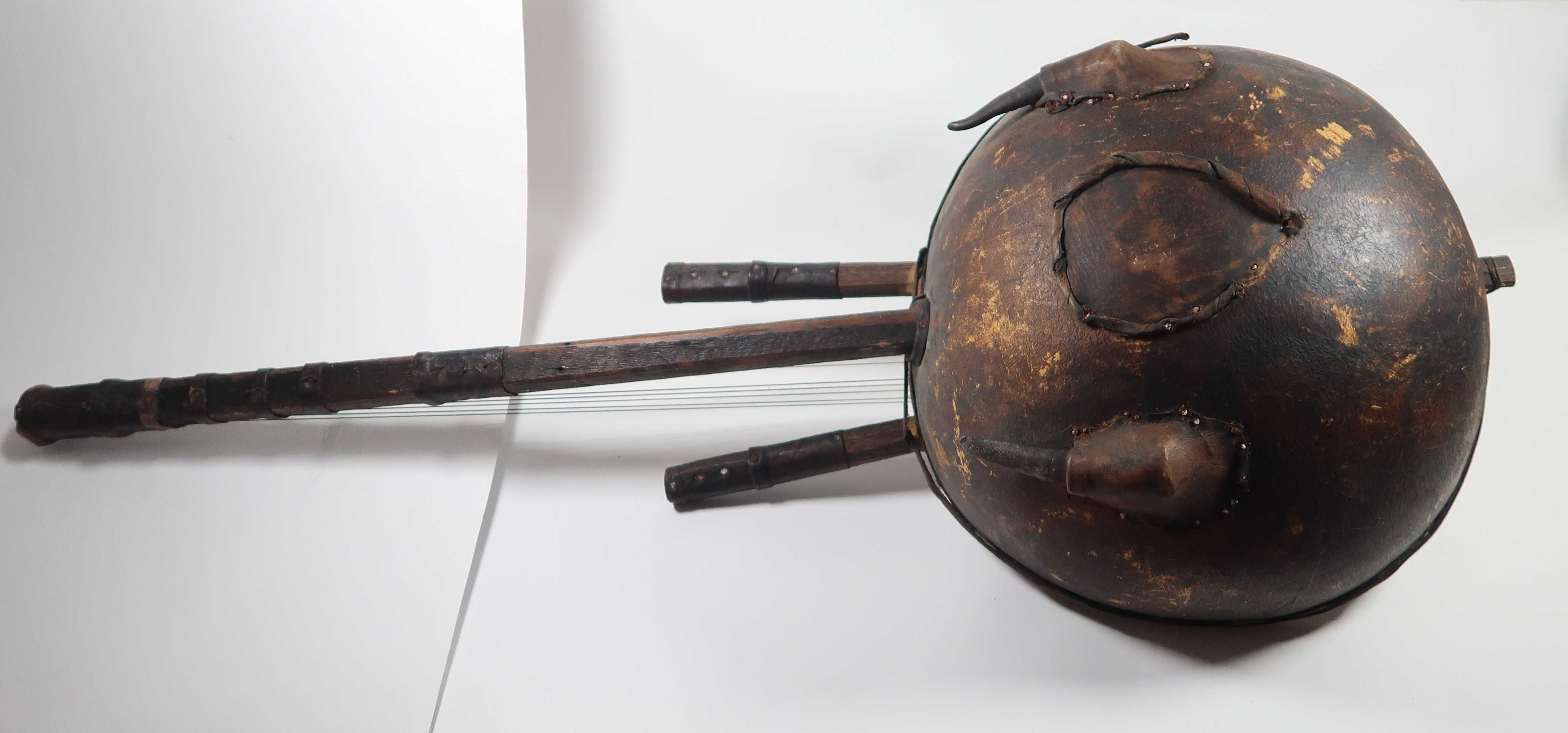 KORA - antigo instrumento musical Africano