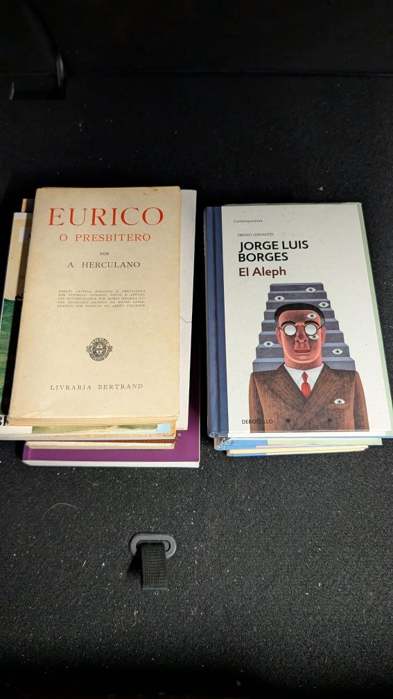 Vendo lote de livros