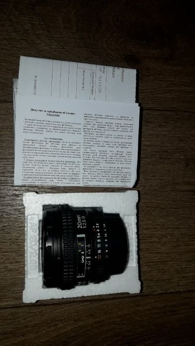 Продам новый объектив Nikon 20 2.8 (JAA127DA) официальный