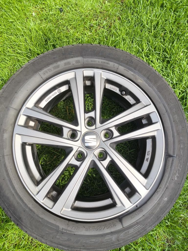 Felgi 16 cali z oponami Dębica 205/55r16 Seat Leon Toledo Exea Altea