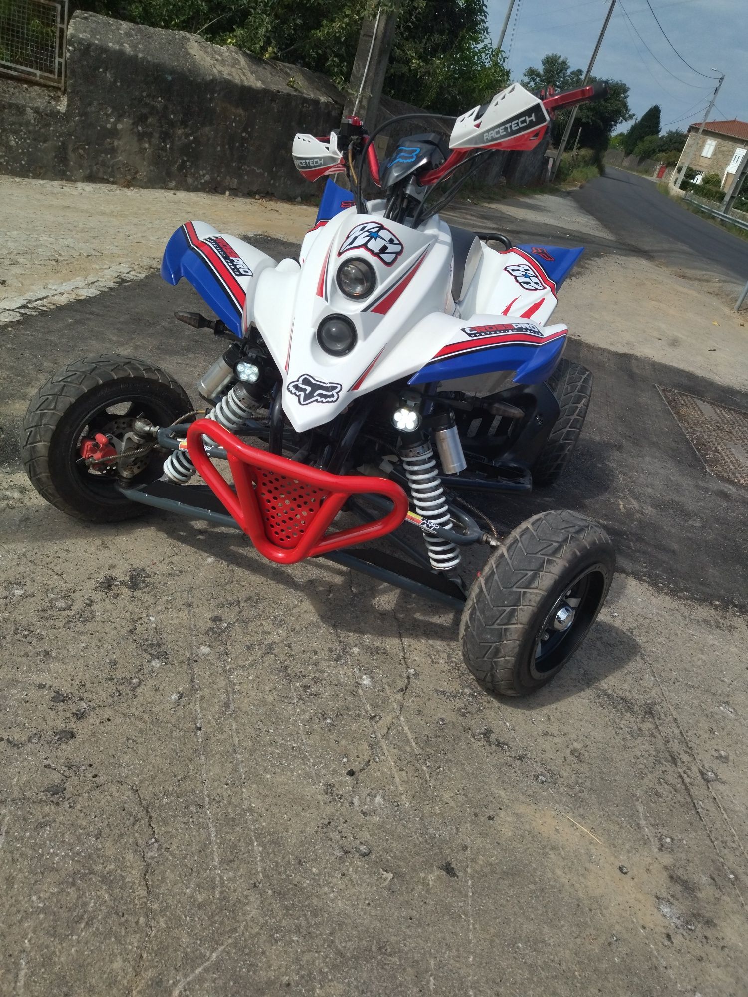 Vendo moto4  250cc