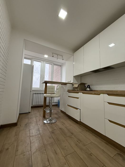 Сдается 3 комнатная квартира. Центр. Славянск.