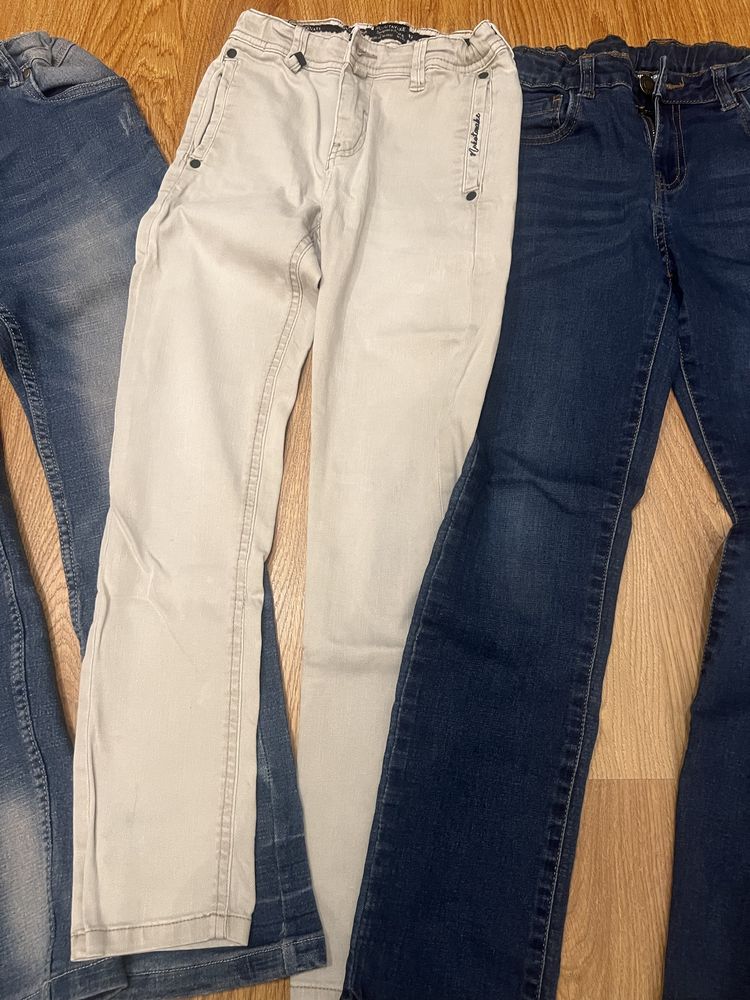 Sprzedam 3 pary spodni jeansy rozmiar 134-140
