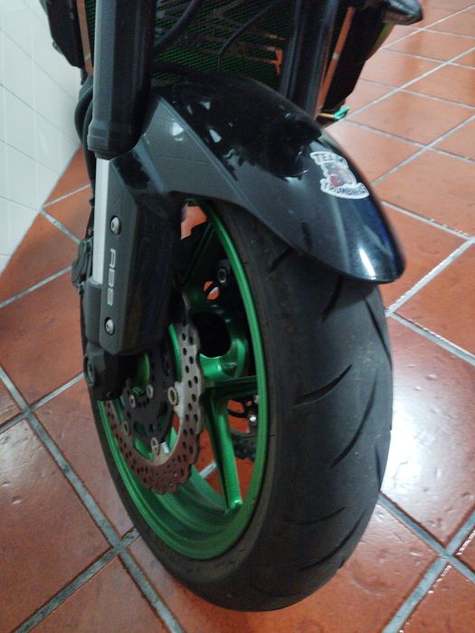 Kawasaki z 800 em excelentes condições