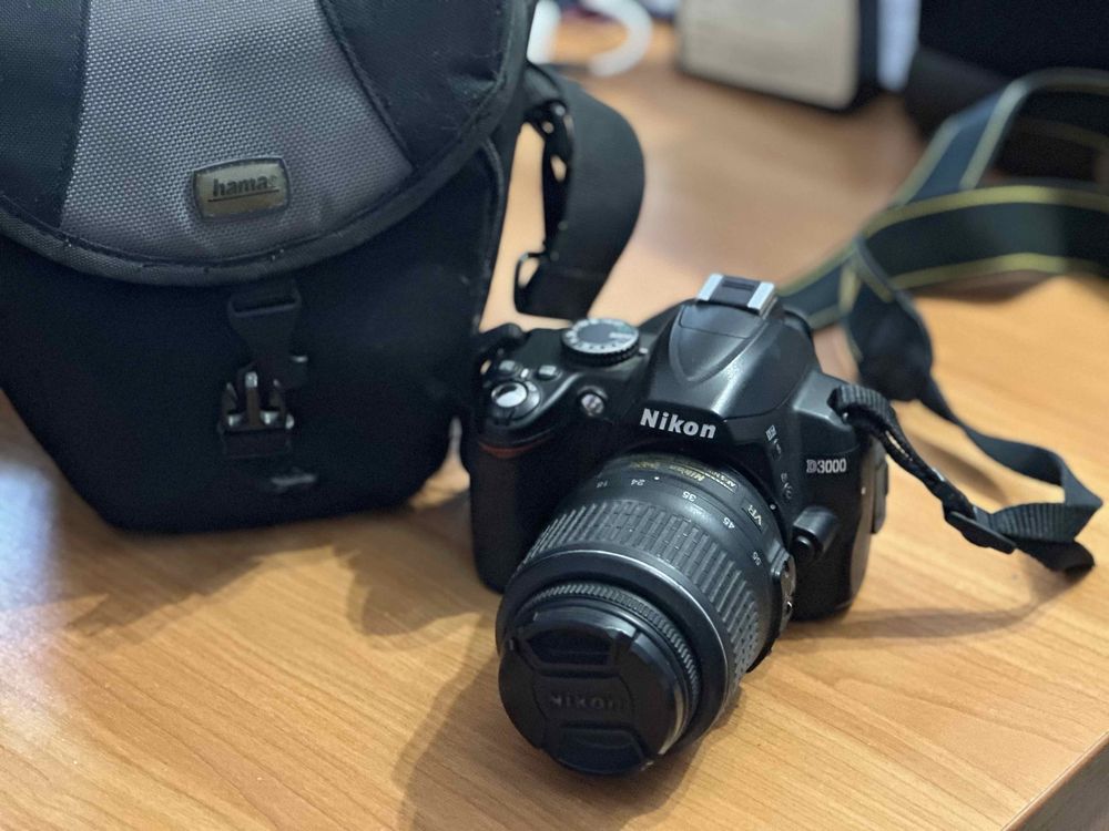 Nikon D3000+SD+сумка