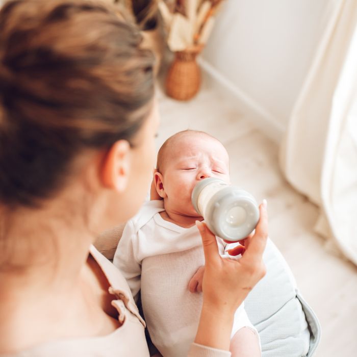 Poduszka do karmienia rogal Dark Gray - Baby Steps