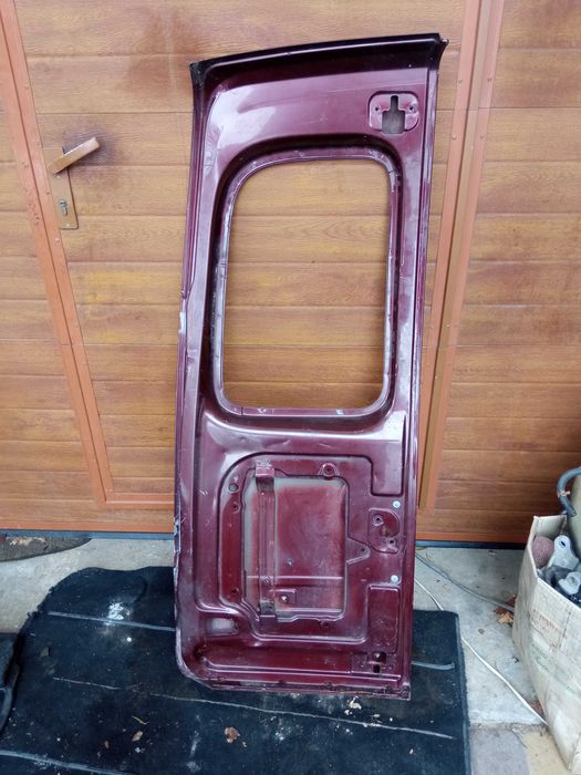 Дверка задня права Рено Кенго Renault Kangoo 1 під скло розпашна