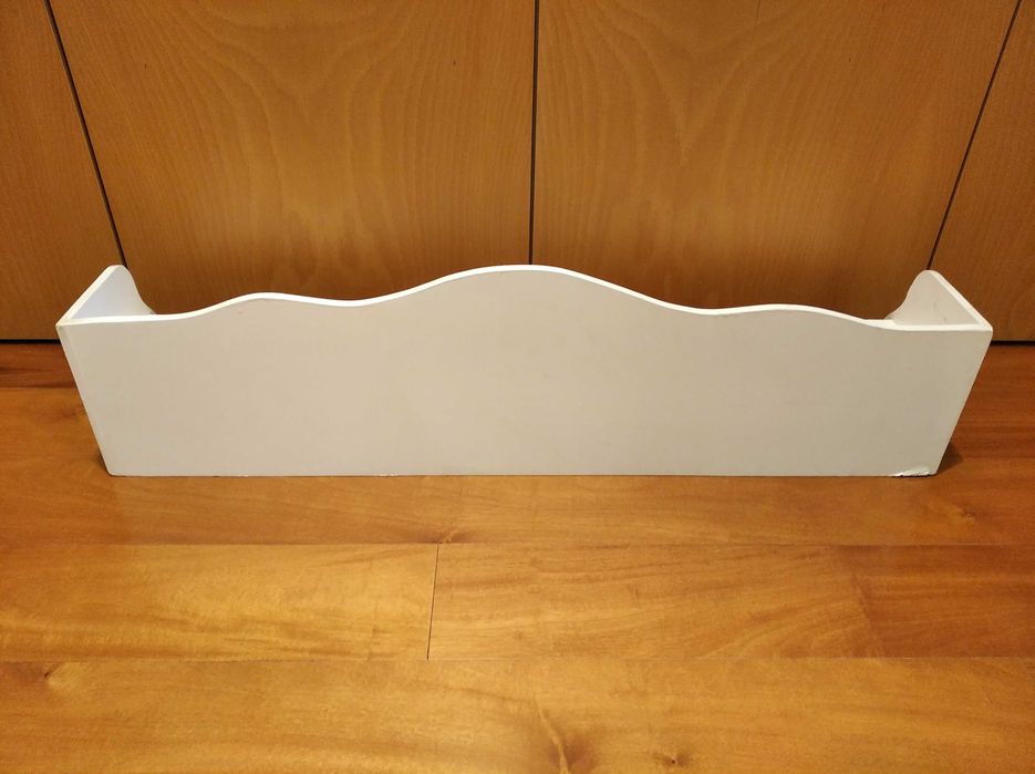 Estante / expositor / organizador / prateleira de secretária ou parede