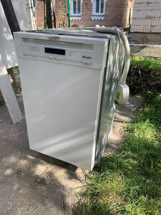 Посудомийна машина Miele, посудомийка