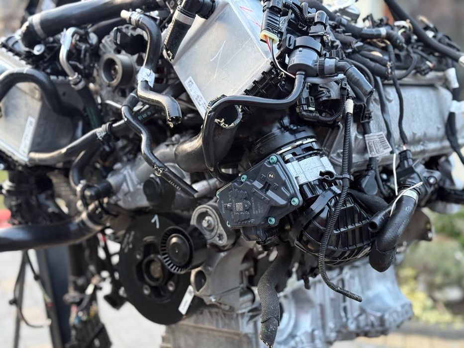 Мотор Двигатель Двигун BMW N63 N63B44D 4.4 G30 G11 G05 G07 X5 X7