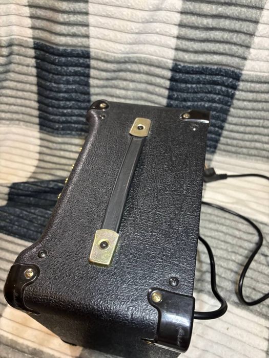 Комбоусилитель для электрогитары Marshall MG10CD