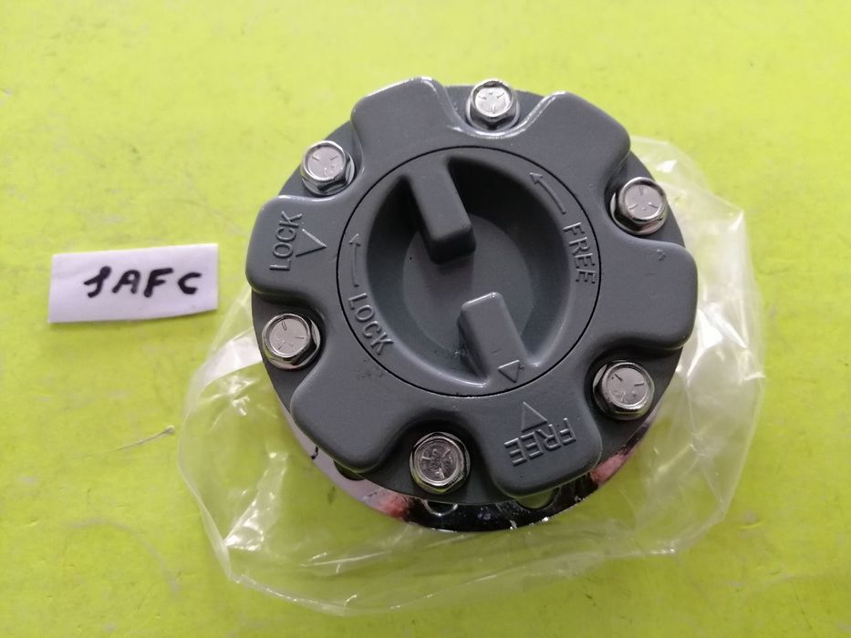 Cubos Cubo de roda livre Tracção Mitsubishi L200 K34 e Pajero