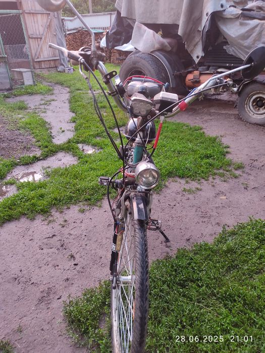 Мопед саморобний з велосипеда з двигуном