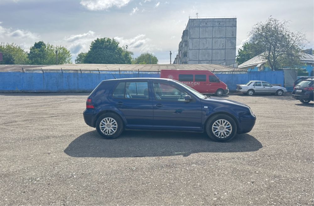 Volkswagen Golf 1.6 газ/ бензин фольксваген гольф 4