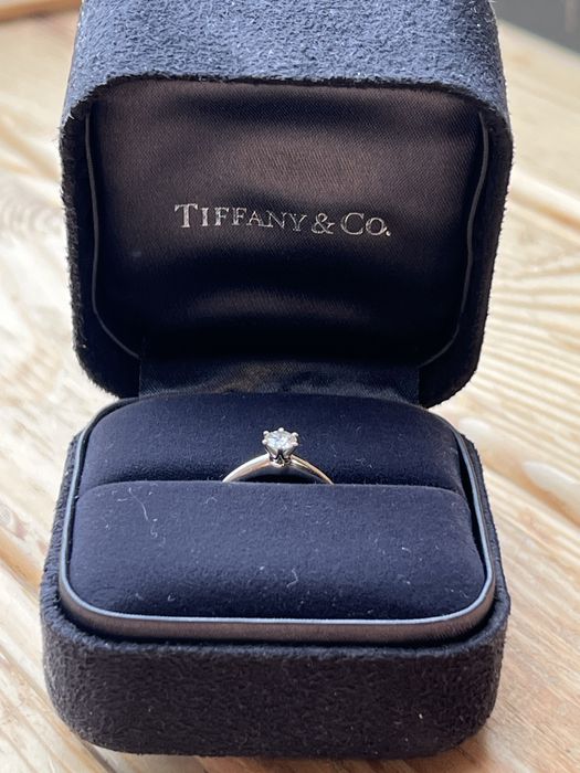 Продам каблучку Tiffany&Co 0.29 ОРИГІНАЛ