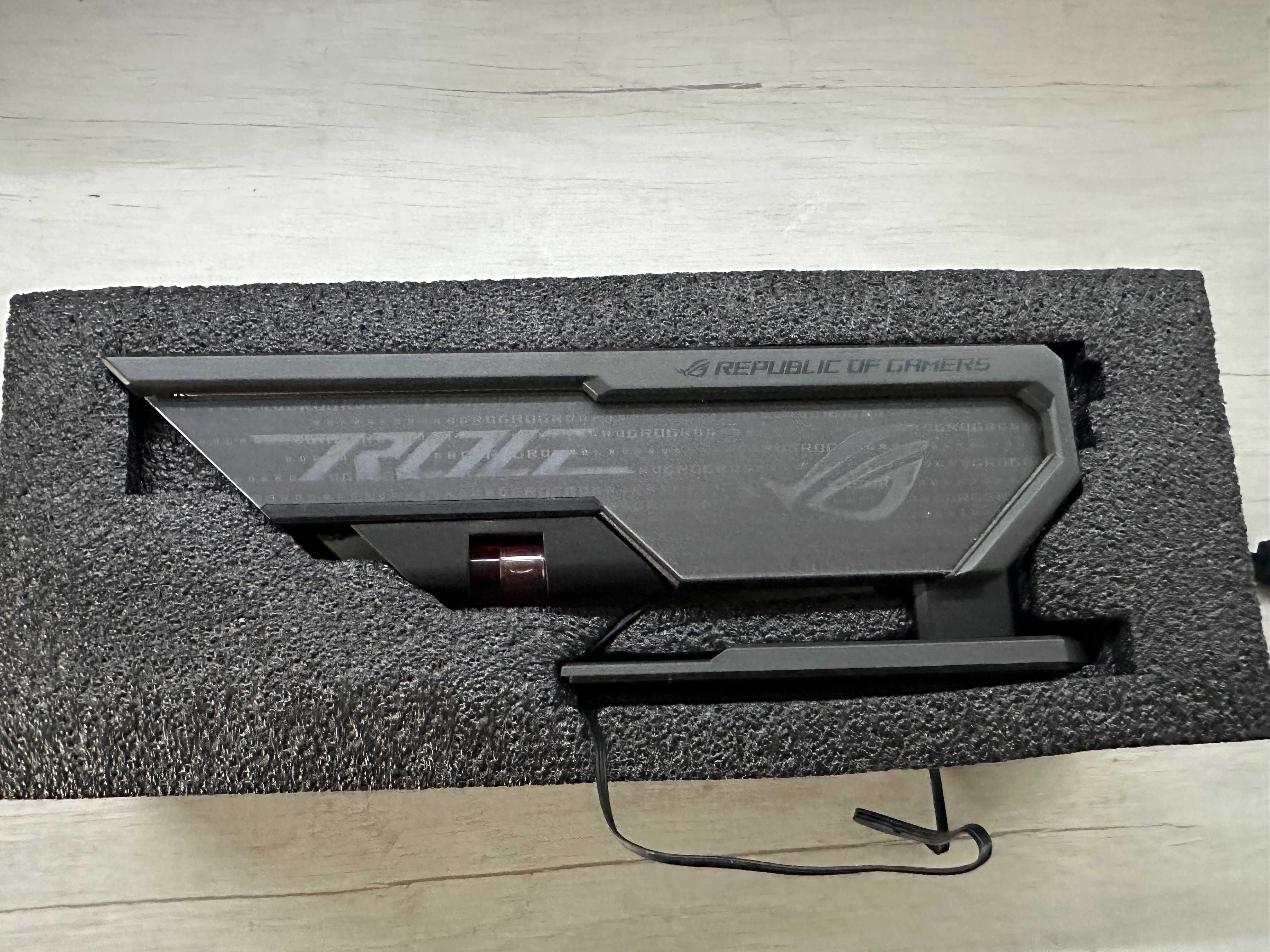 Тримач до відеокарти Asus ROG Herculx
