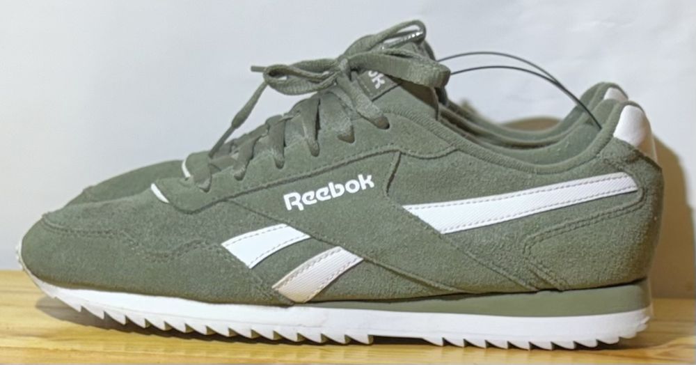 Кросівки Reebok. Розмір 43, довжина устілки 28 см