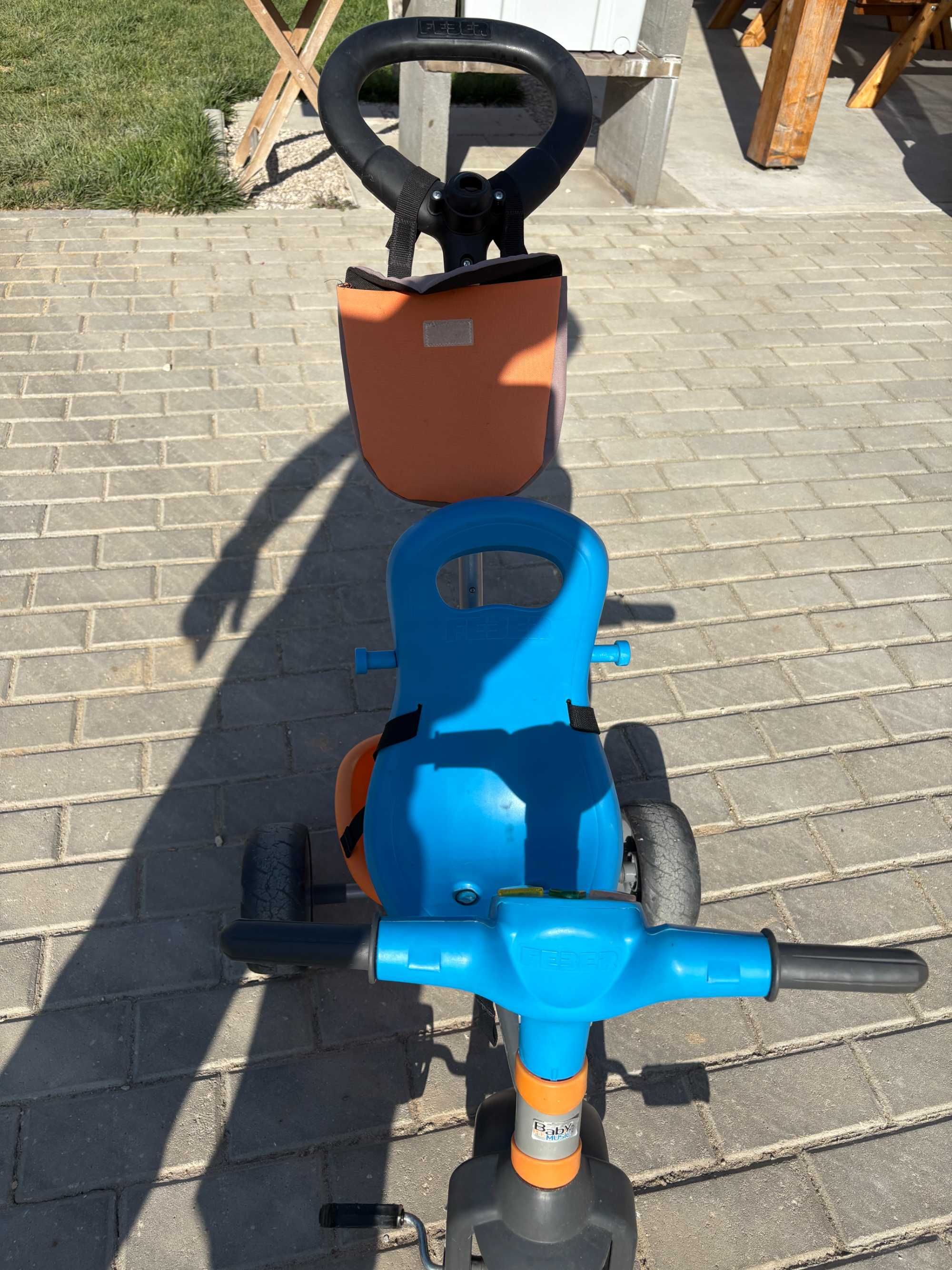 Triciclo de criança