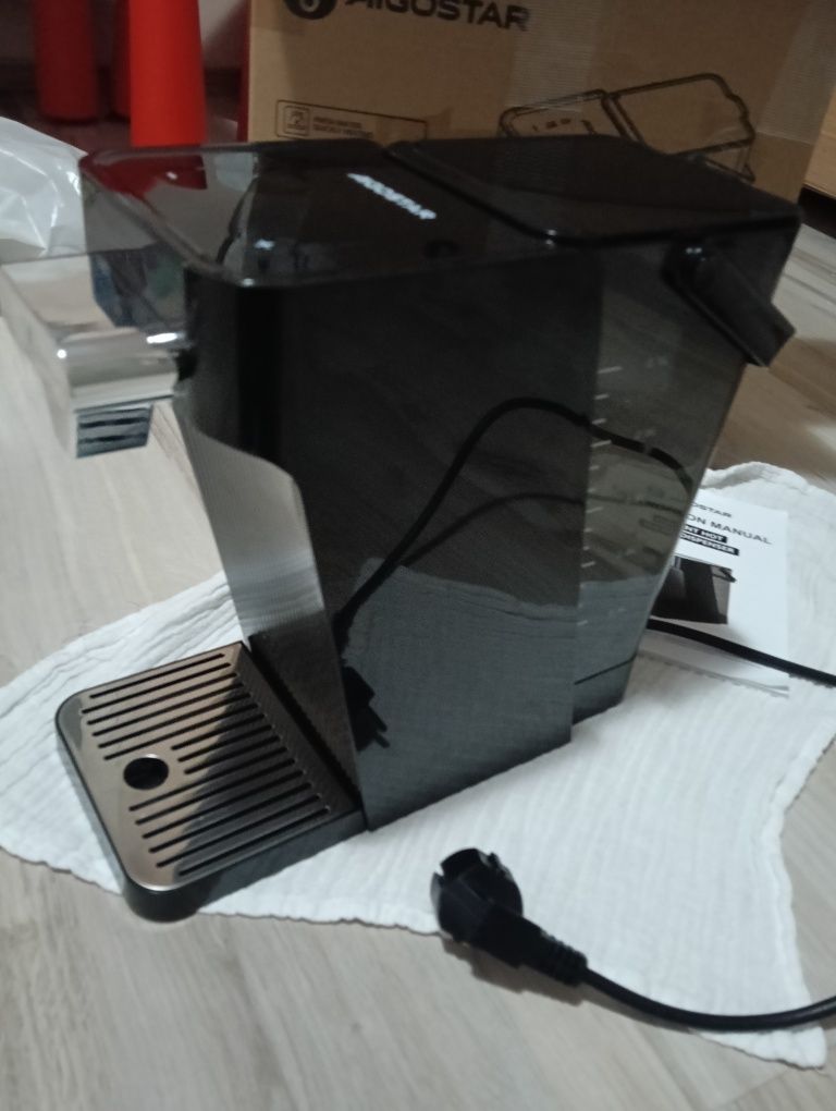 Podgrzewacz dystrybutor elektryczny Aigostar 2400w