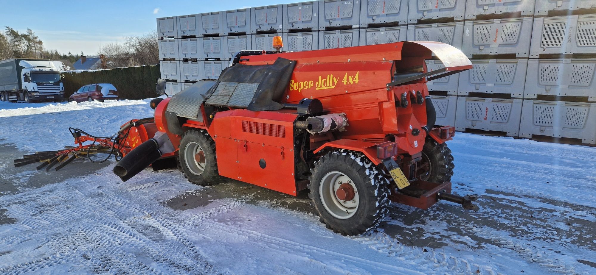 Kombajn do orzechów laskowych JOLLY SUPER 4X4