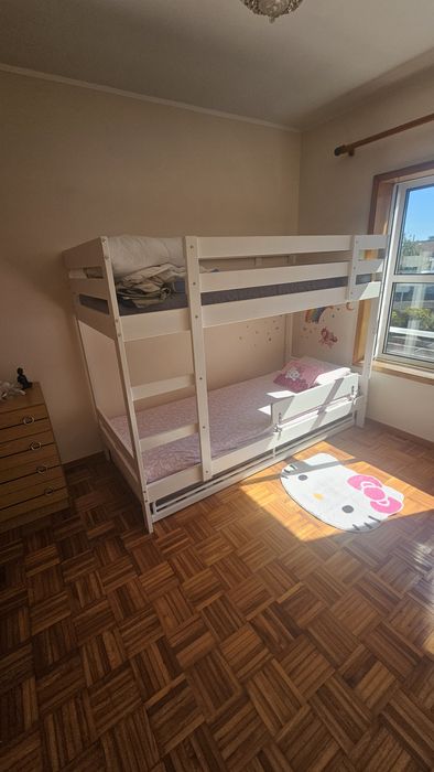 Beliche Ikea com 03 colchões
