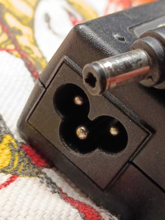 Блок живлення зарядне до ноутбука Asus 19V 4.74A 90W (5.5×2.5mm)