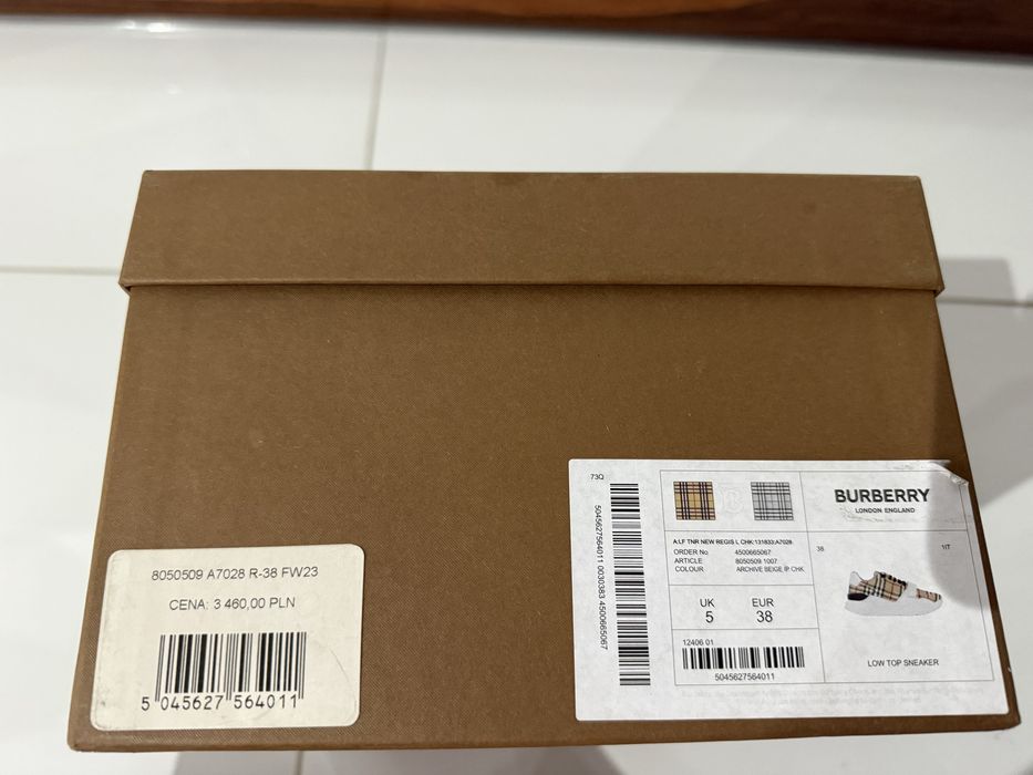Pudełko po butach Burberry
