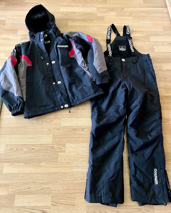 Гірськолижні зимові костюми