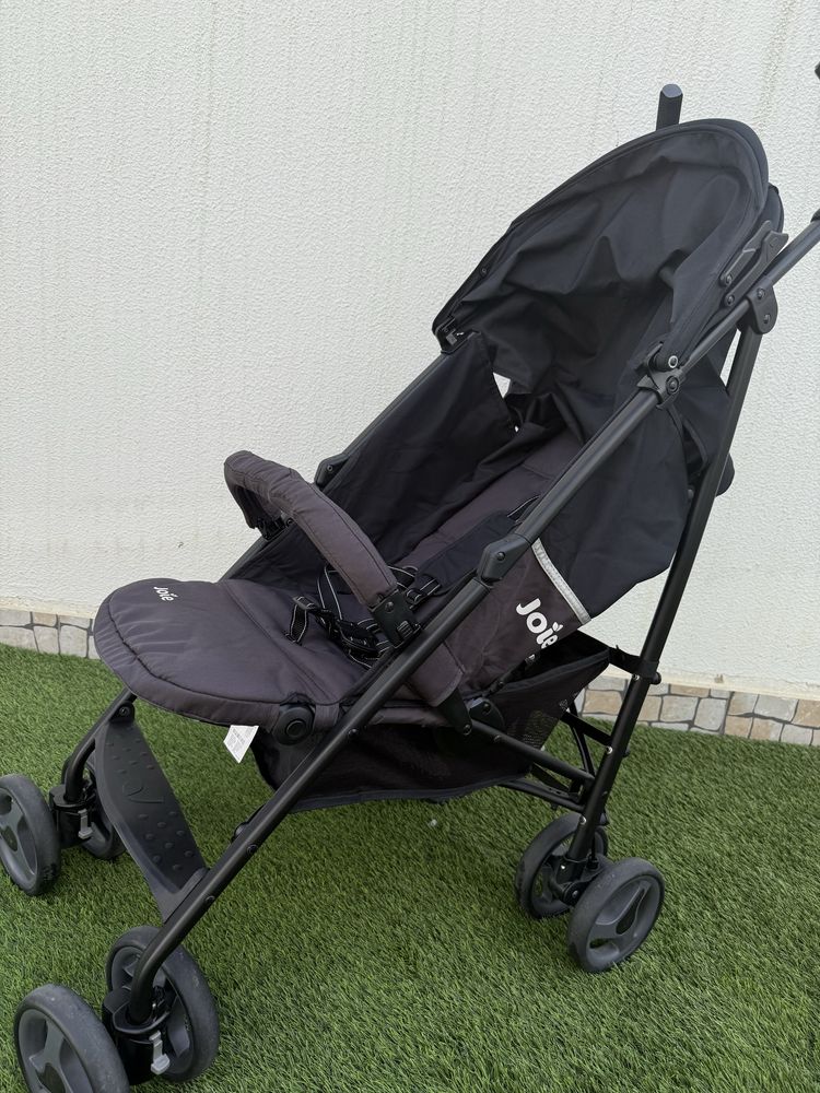 Carrinho de passeio Joie em óptimo estado