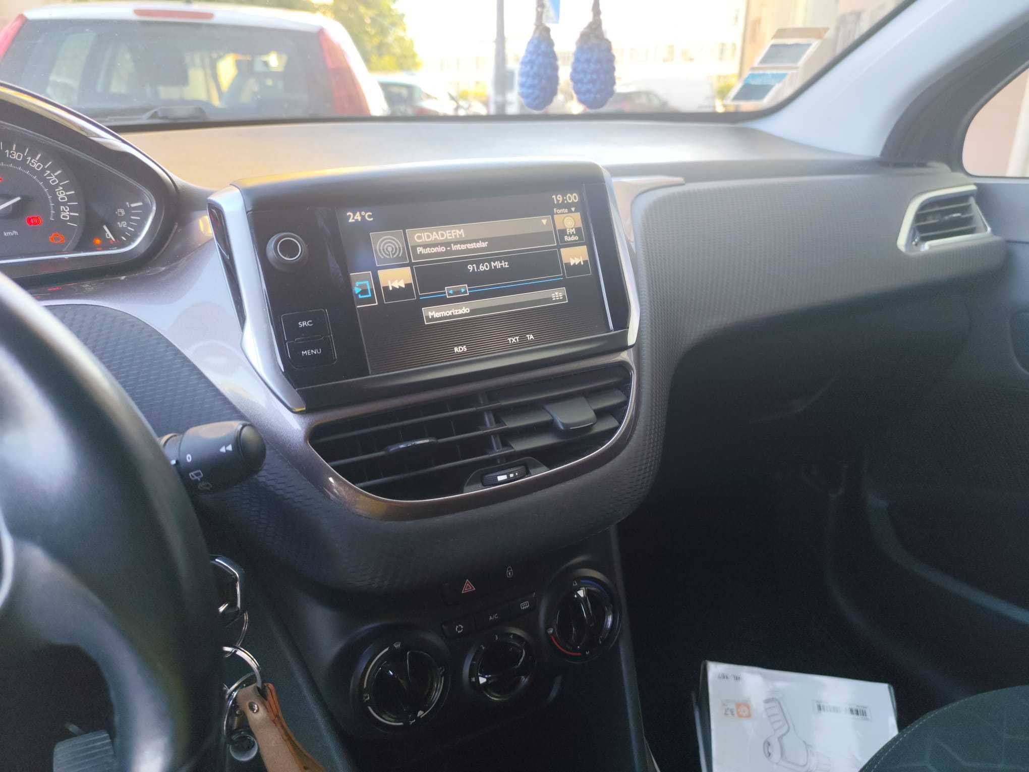 PEUGEOT 2008 em excelente estado